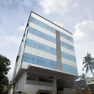 Hotel Diwans Court, Kochi