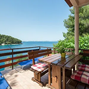 https://ilas-dugi-otok.hotelinzadar.com